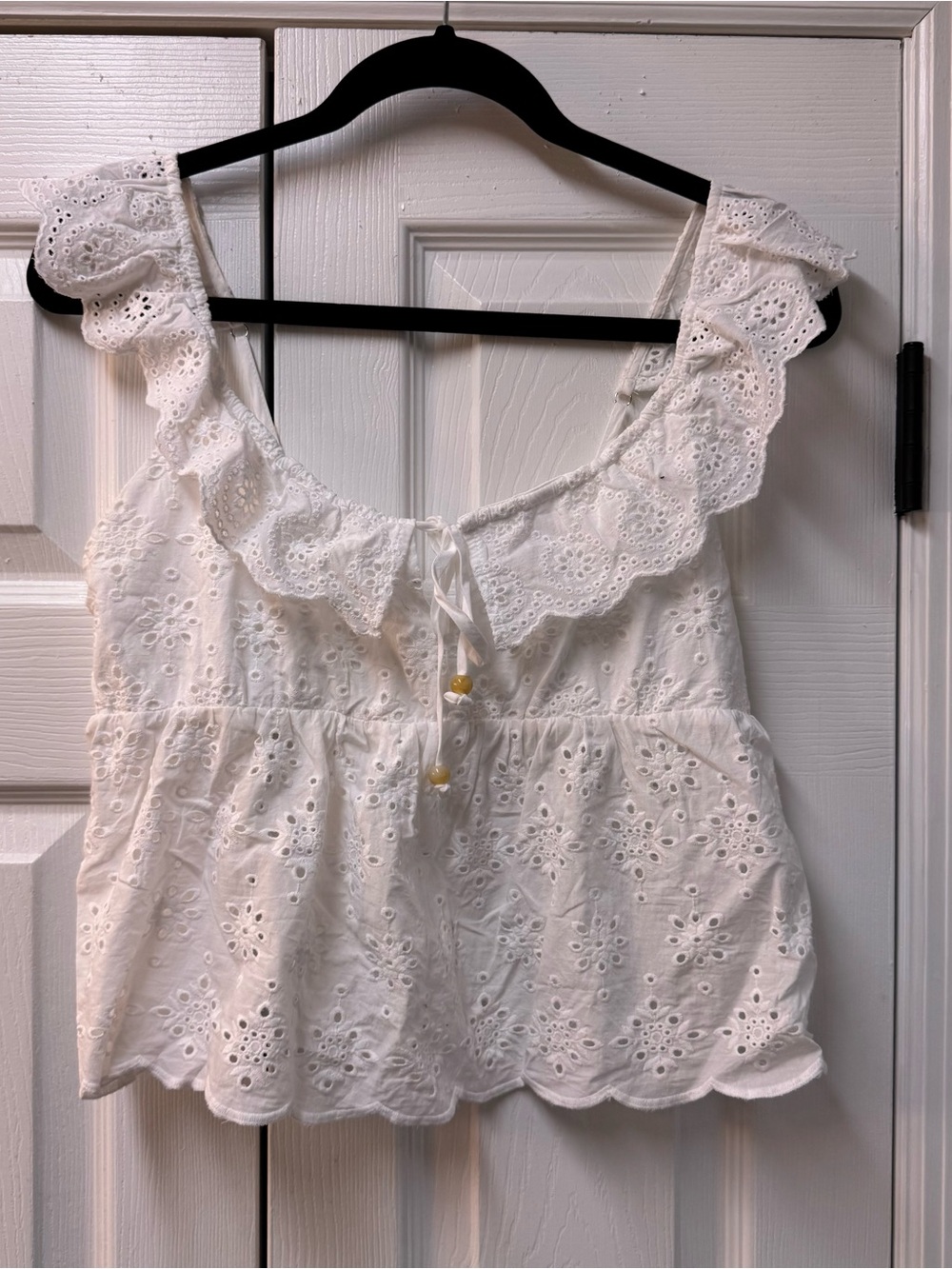 White lace tank top